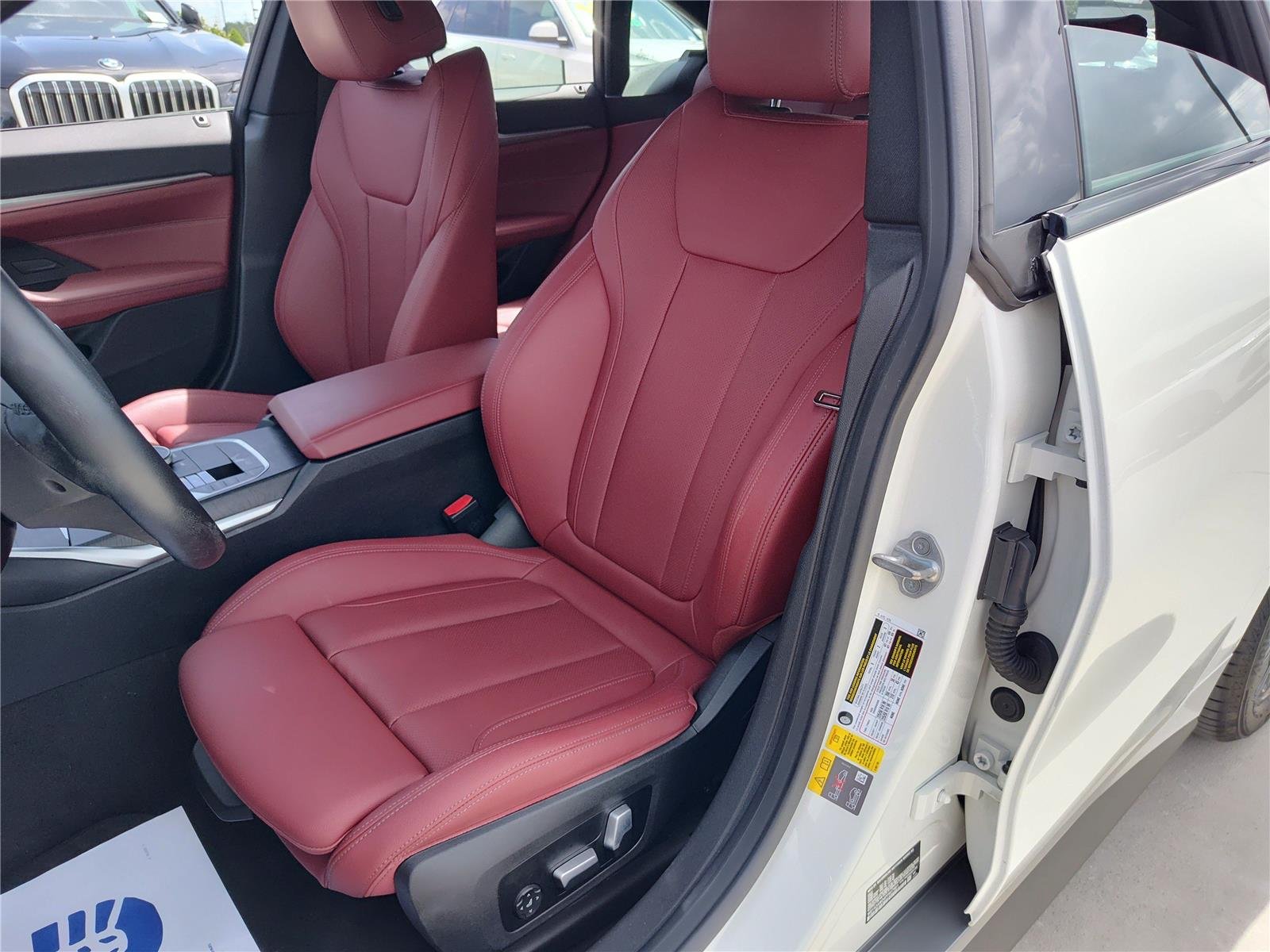 Certified Used 2023 Alpine White BMW eDrive35 image 15