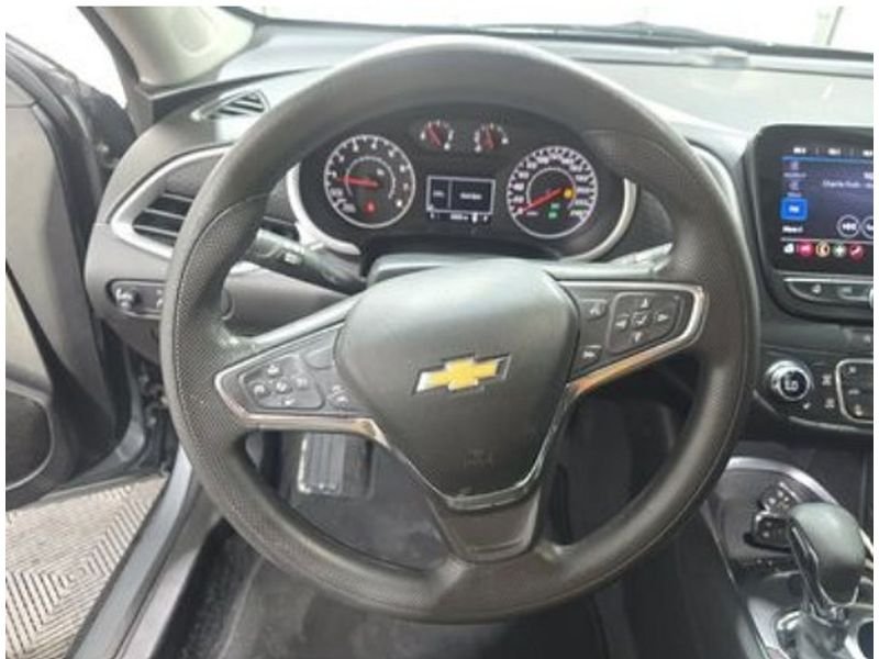 Used 2024 Sterling Grey Metallic Chevrolet LT (1LT) image 8