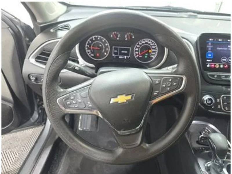 Used 2024 Sterling Grey Metallic Chevrolet LT (1LT) image 8