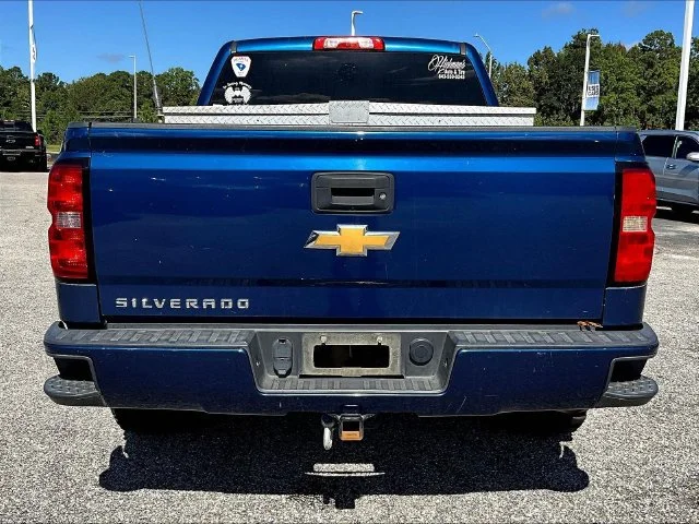 Used 2016 DEEP OCEAN BLUE METALLIC Chevrolet LT image 5