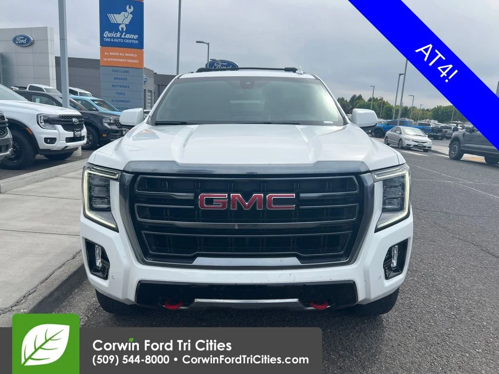 Used 2022 White GMC AT4 image 2