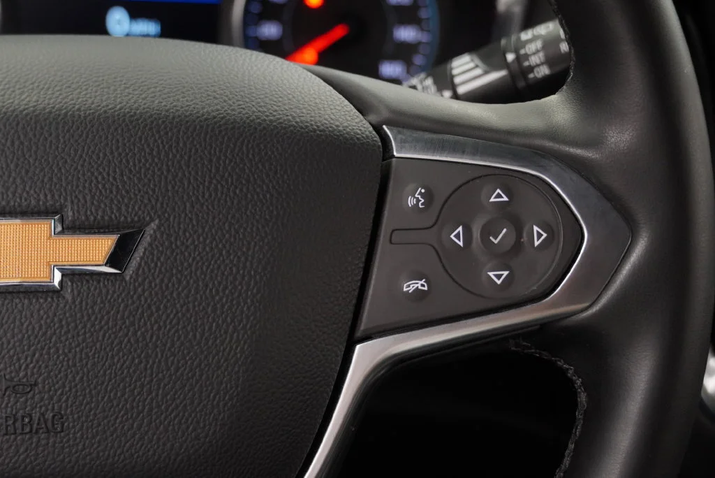 Used 2023 MOSAIC BLACK METALLIC Chevrolet LT Leather image 32