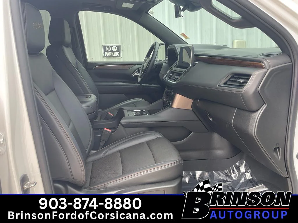 Used 2024 Iridescent Pearl Tricoat Chevrolet High Country image 26