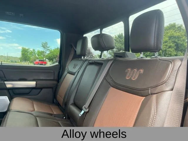 Used 2025 Gray Ford King Ranch image 19