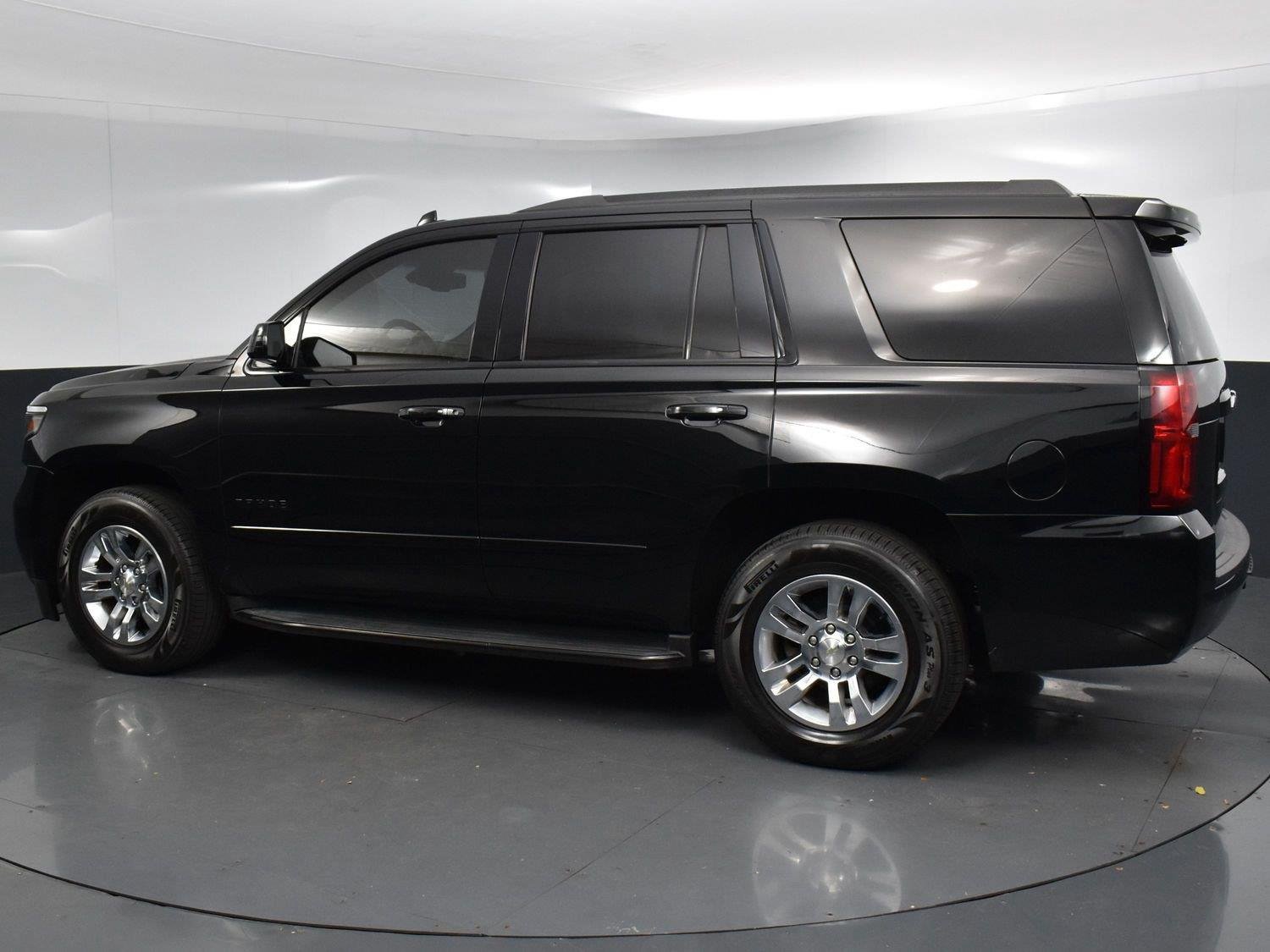 Used 2018 Black Chevrolet Premier image 5