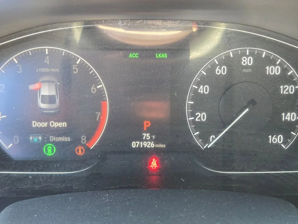Used 2018 Red Honda EX 1.5T image 23
