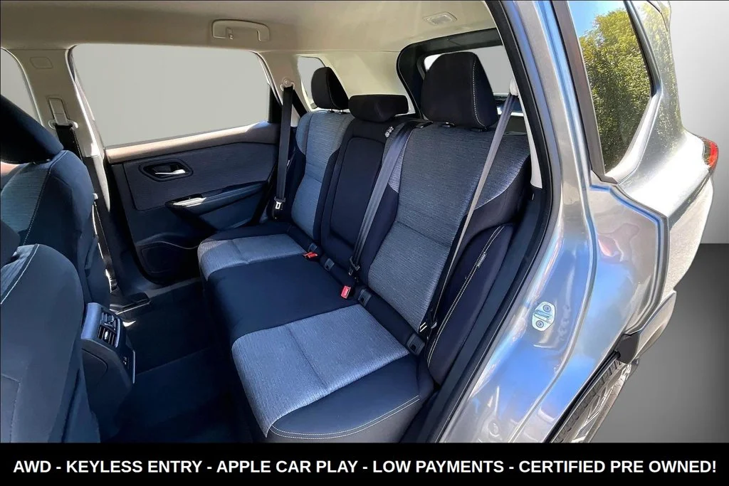 Used 2021 Gray Nissan SV image 26