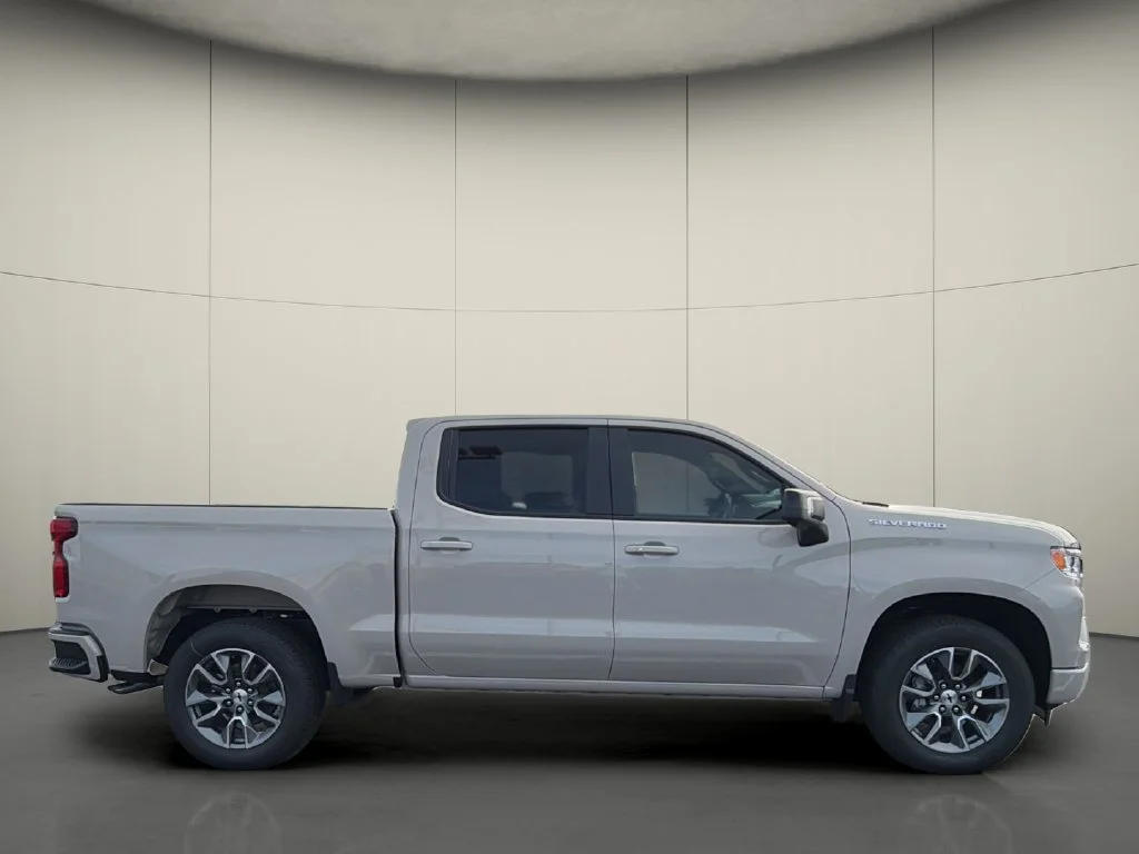 New 2026 White Sands Chevrolet RST image 8