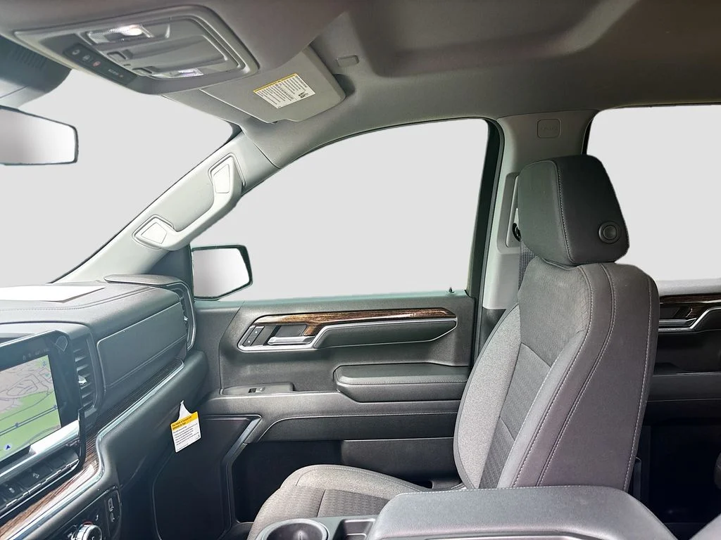Used 2024 Onyx Black GMC Elevation image 35