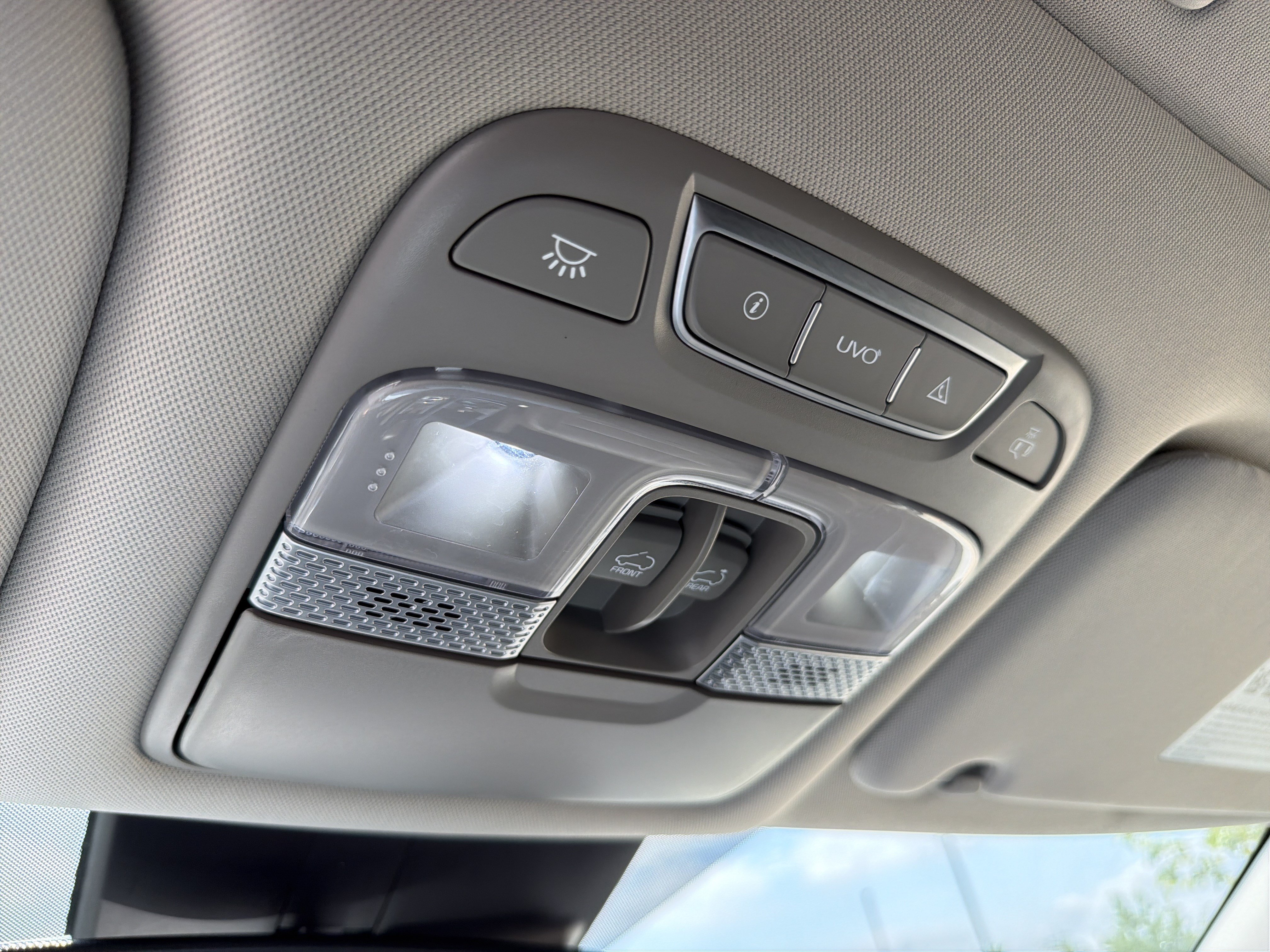 Certified Used 2022 Wolf Gray Kia SX image 31