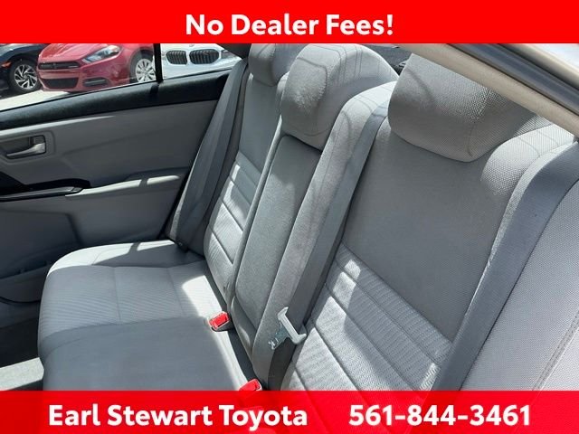 Used 2017 Silver Toyota LE image 11