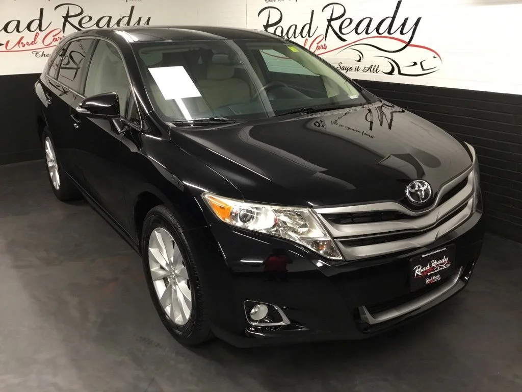 Used 2014 Black Toyota LE image 2
