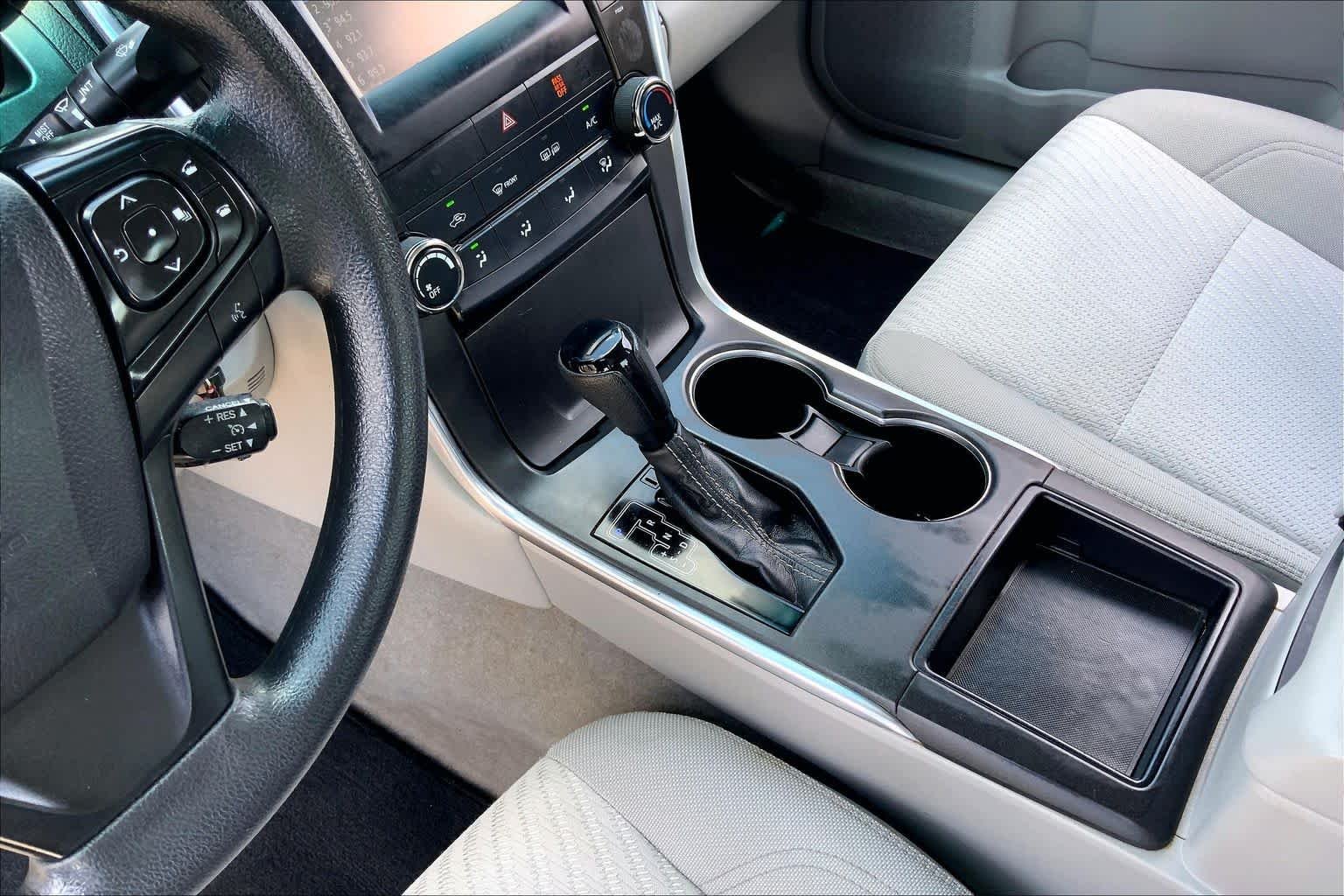 Used 2016 Parisian Night Pearl Toyota LE image 16