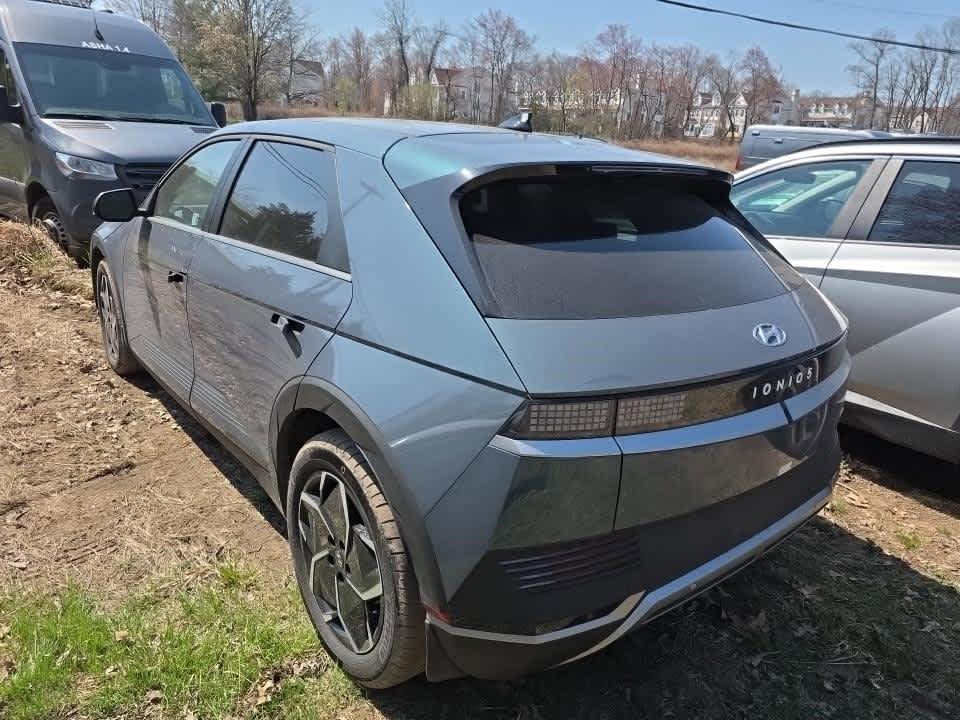 Certified 2024 Hyundai IONIQ 5 SEL with VIN KM8KNDDF6RU293128 for sale in Minneapolis, MN