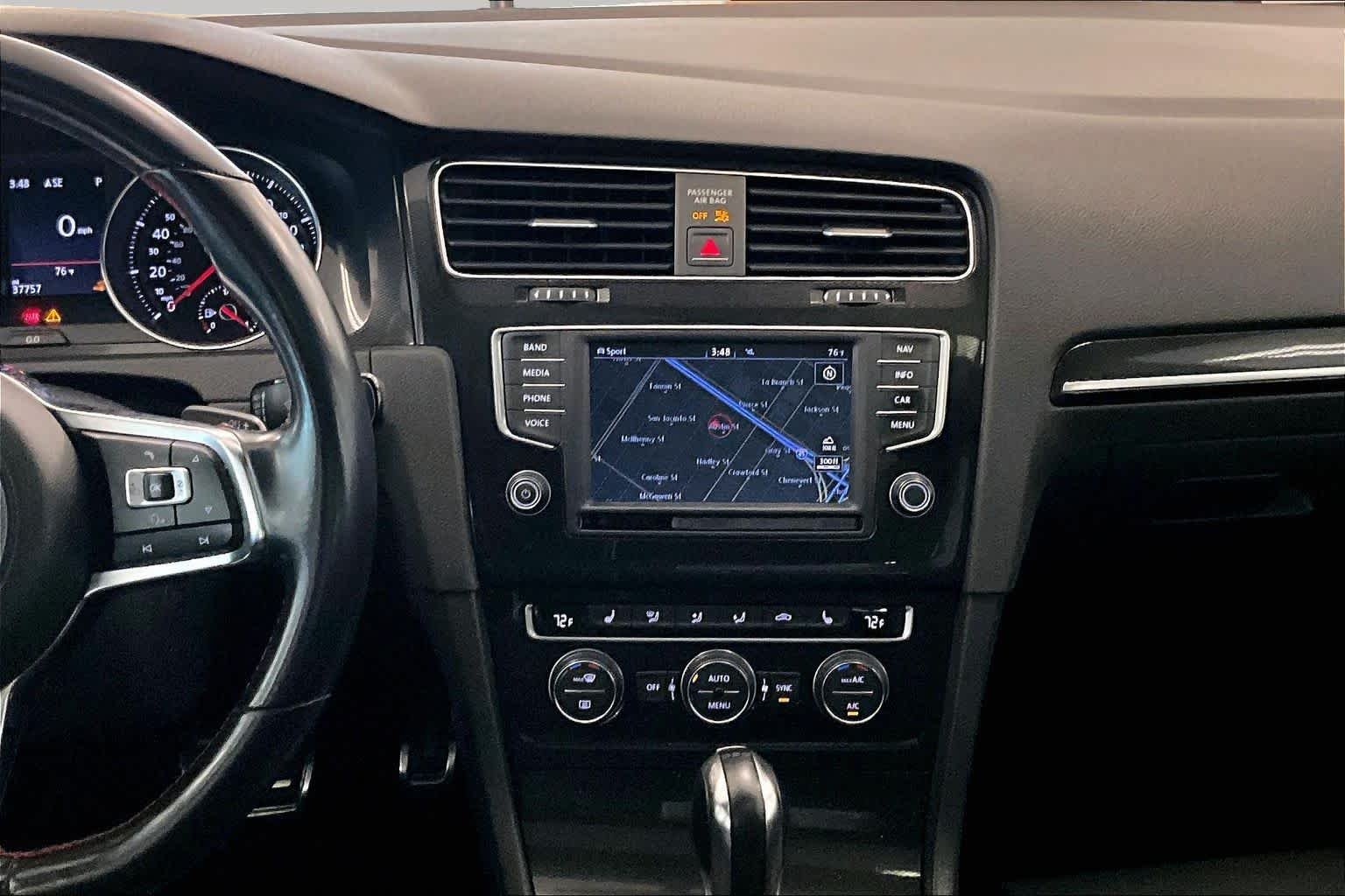 Used 2017 BLACK Volkswagen Autobahn image 6
