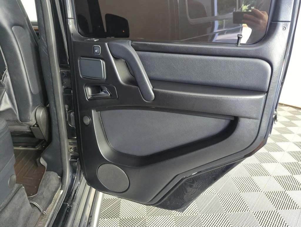 Used 2013  Mercedes-Benz G 550 image 30