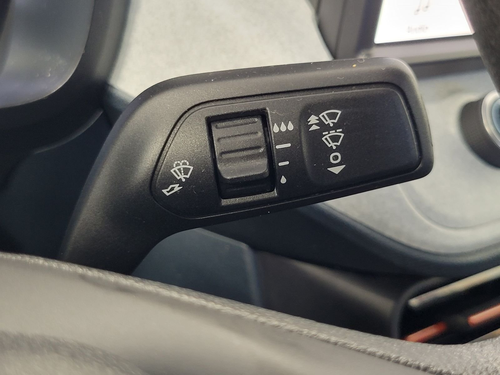 Certified Used 2022 Black Ford XLT image 18