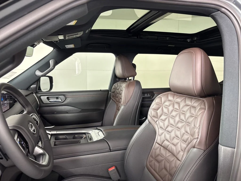 New 2026 Alpine Metallic Nissan Platinum Reserve image 34