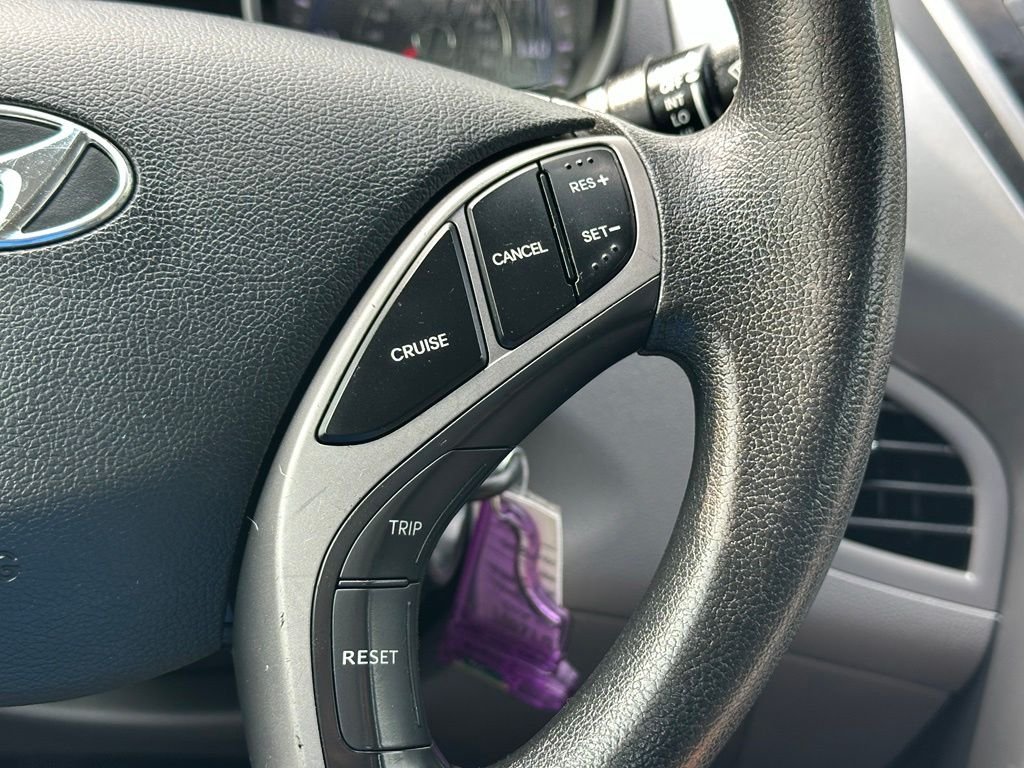 Used 2013 Blue Hyundai GLS image 26