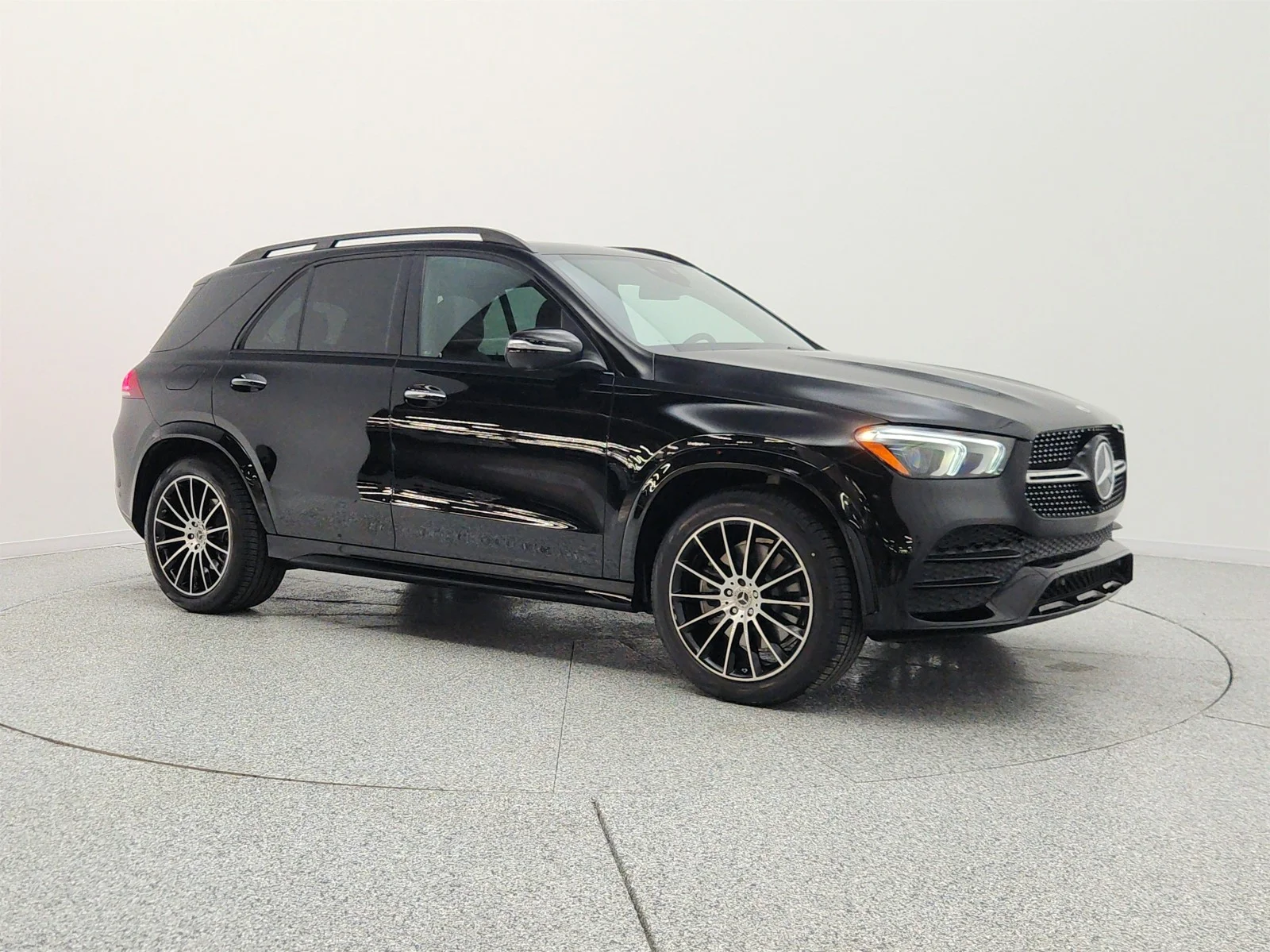 Certified Used 2023 Black Mercedes-Benz GLE 450 4MATIC® SUV image 3