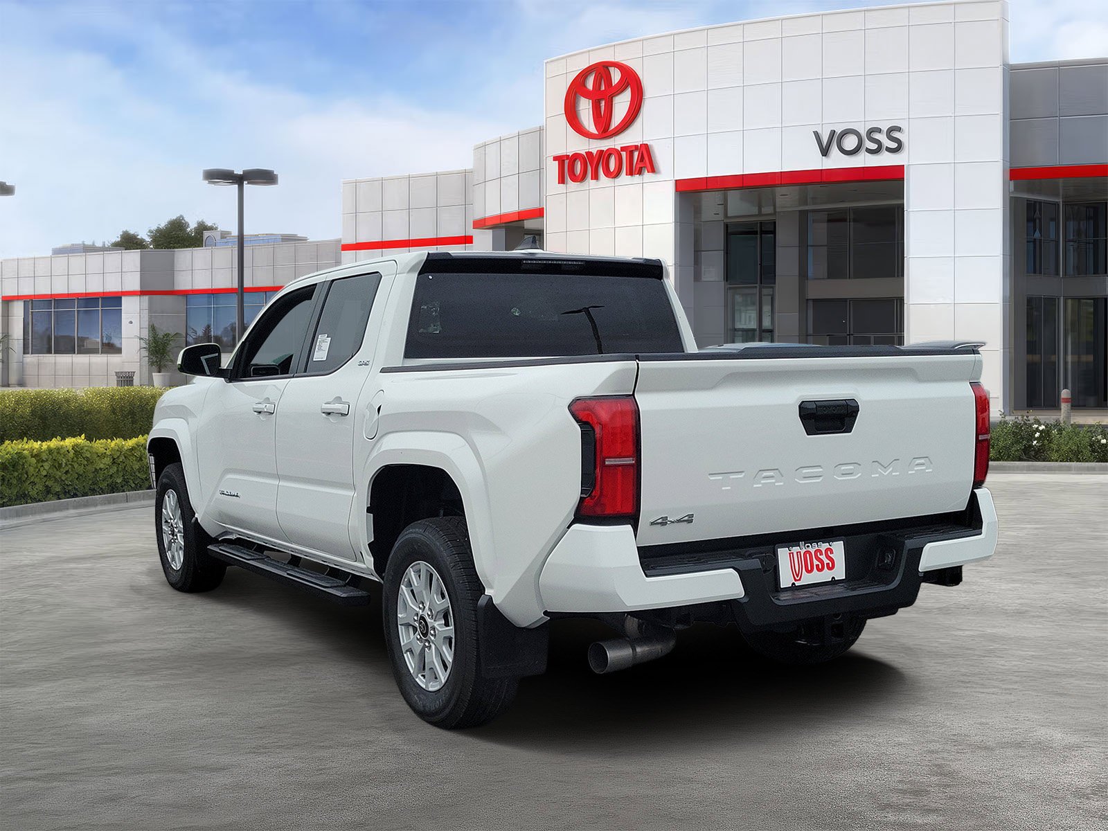 2026 Toyota Tacoma SR5, photo 2 of 12