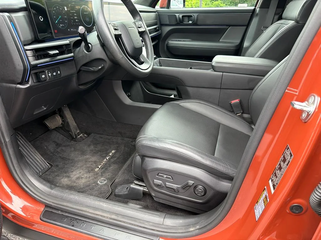 Used 2024 Orange Hyundai Calligraphy image 9