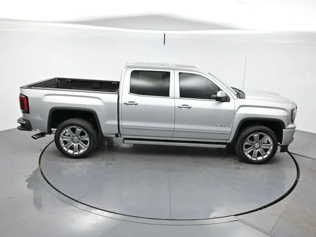 Used 2018 QUICKSILVER METALLIC GMC Denali image 38