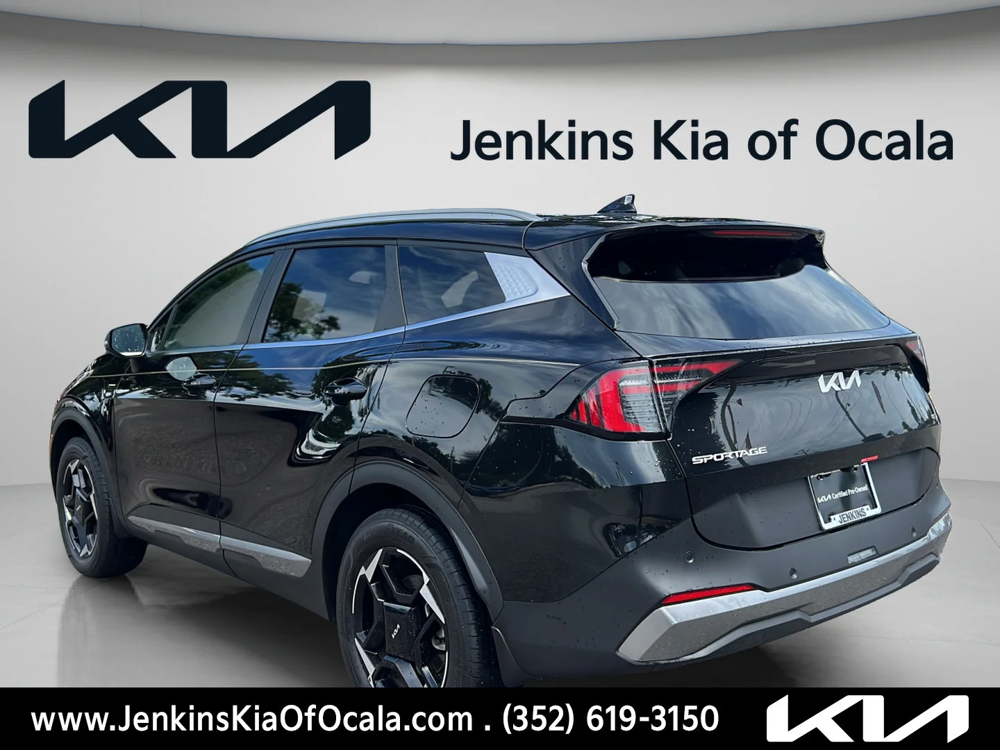 Used 2026 Fusion Black Kia EX image 5