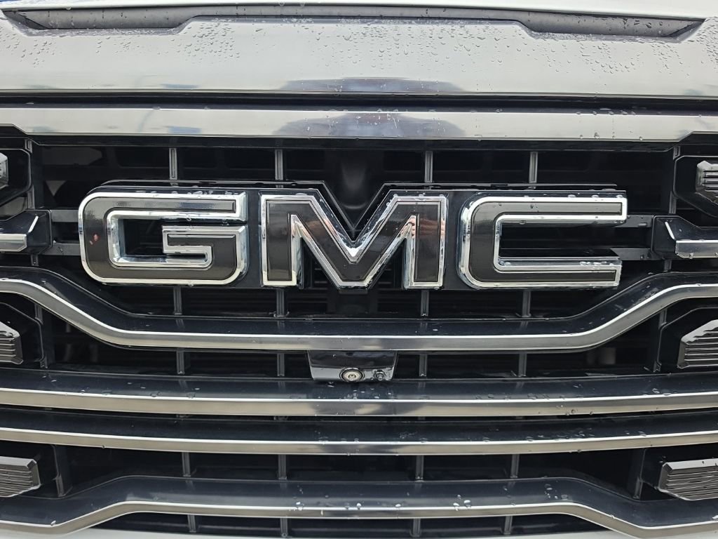 Used 2023 Summit White GMC AT4 image 36