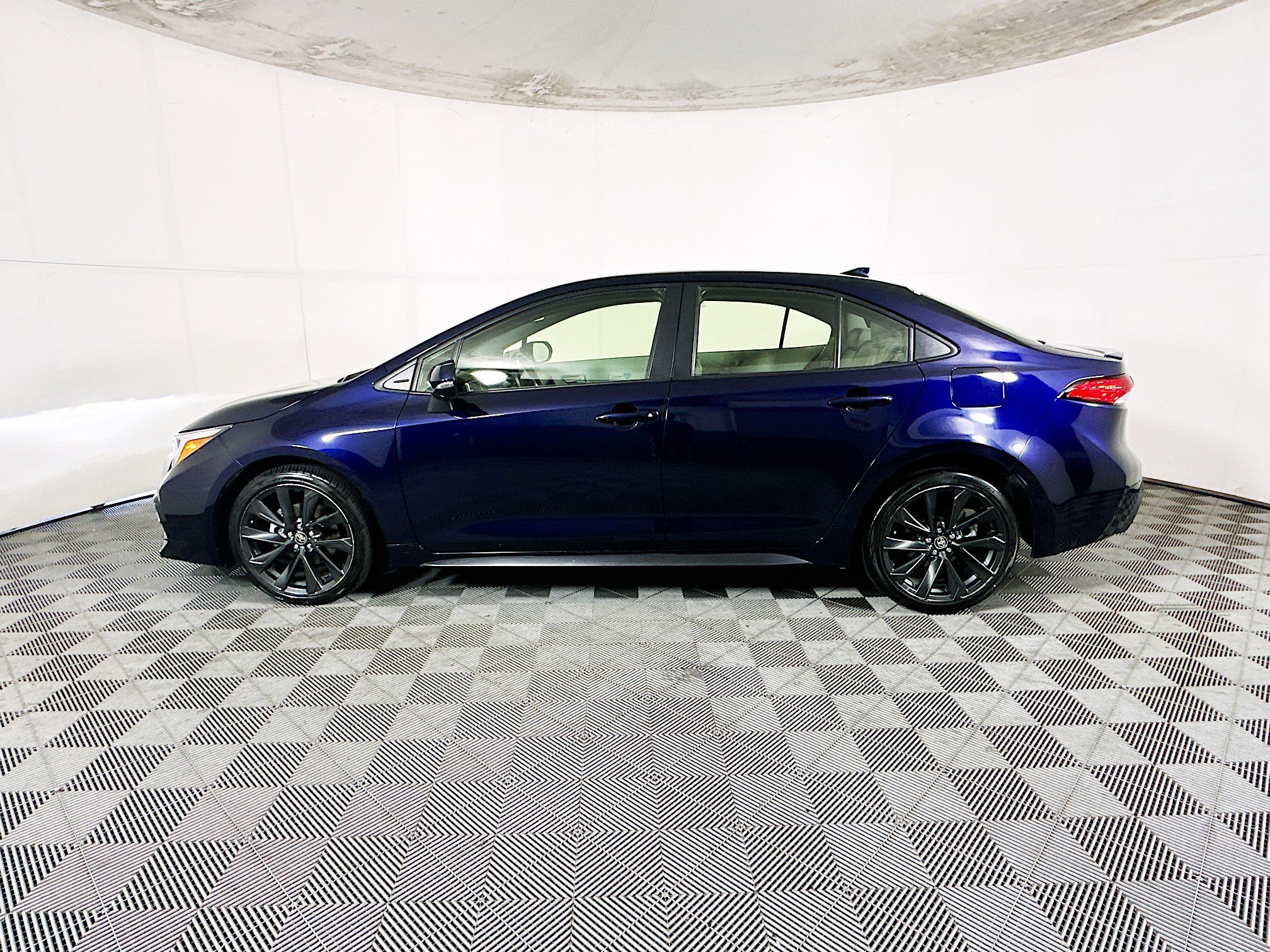 2024 Toyota Corolla thumbnail 8