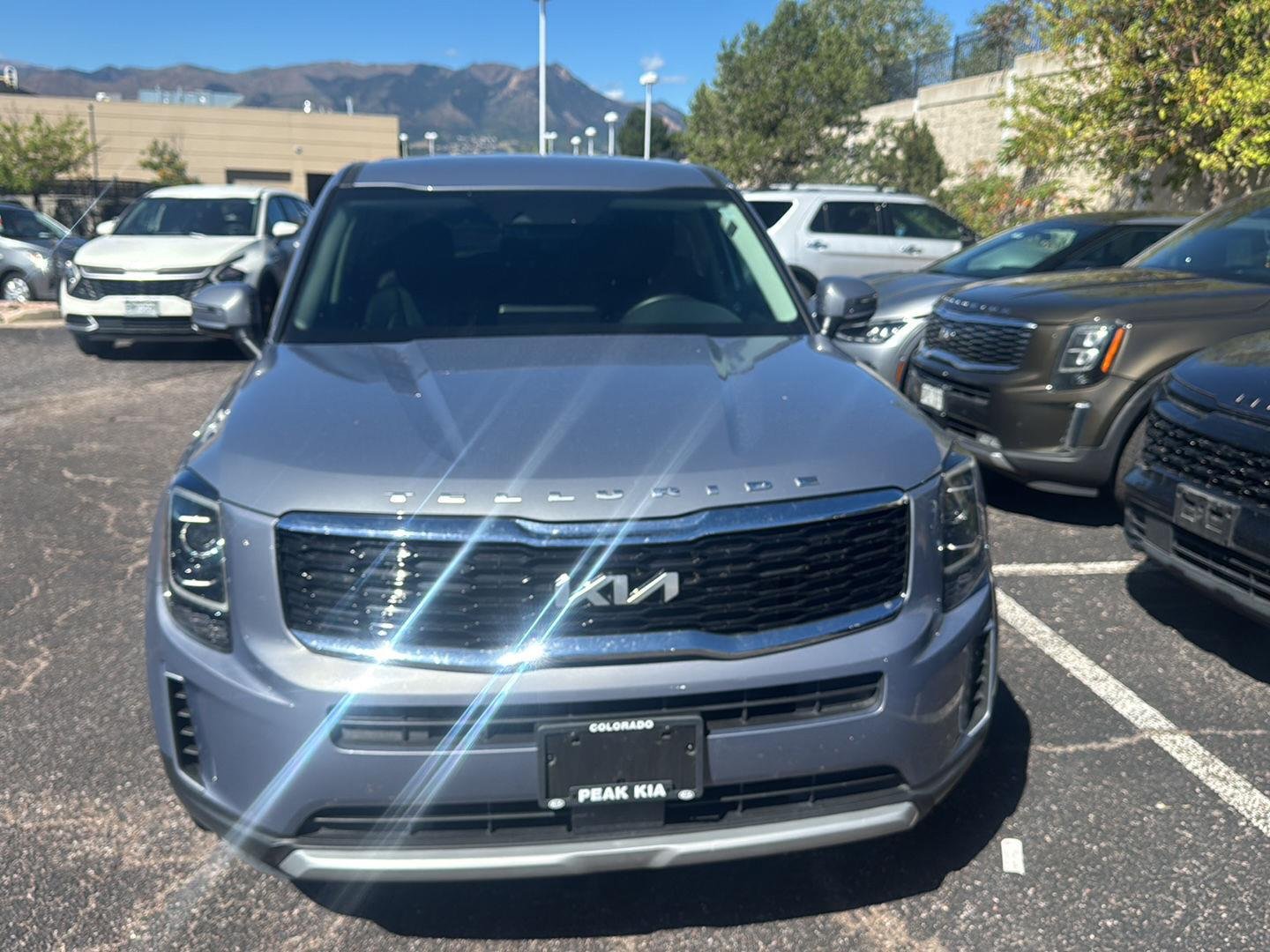 Used 2022 Everlasting Silver Kia LX image 1
