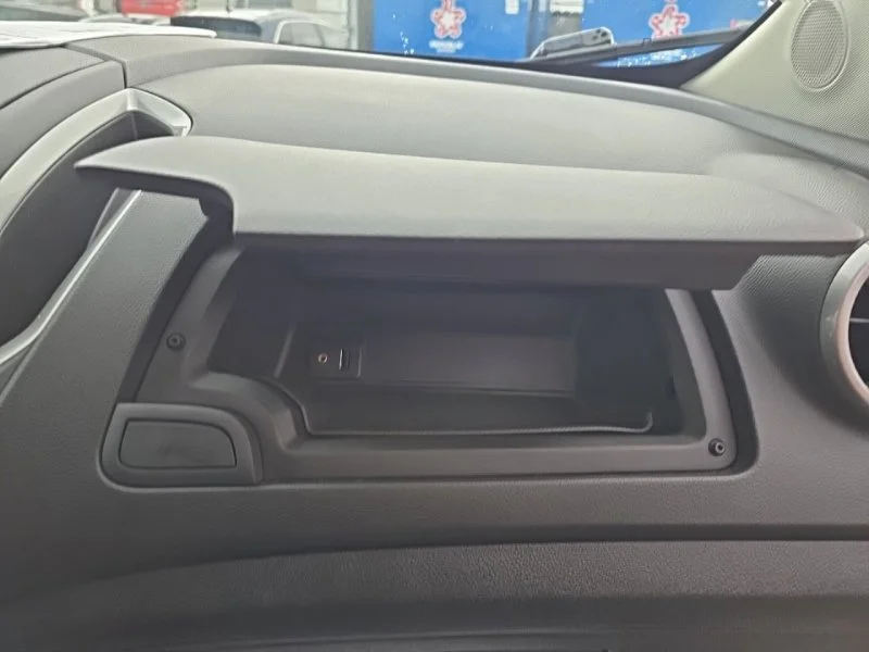 Used 2016 Gray Chevrolet LT image 34