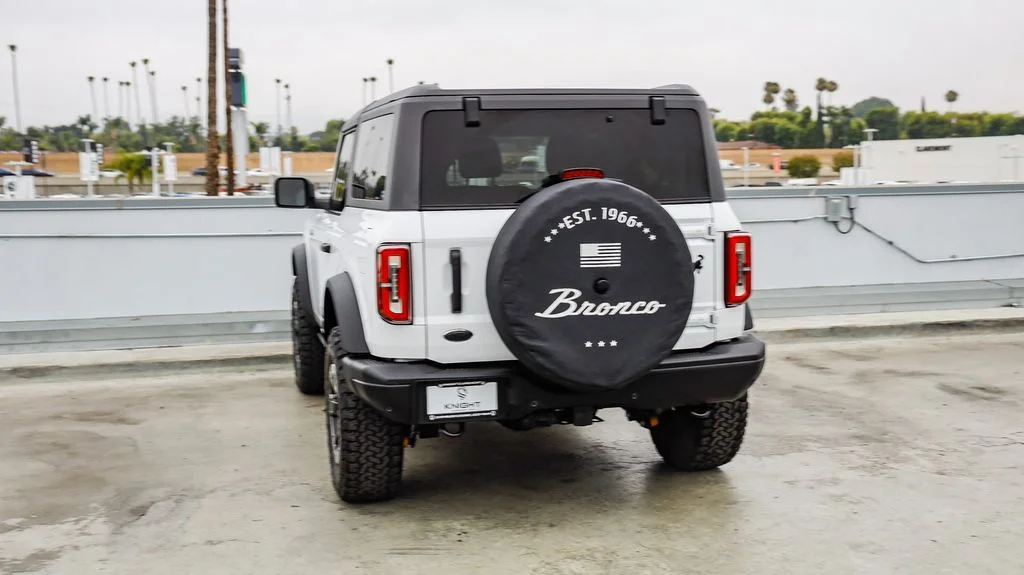 Used 2022 White Ford Badlands image 7