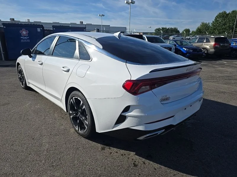 Used 2024 White Kia GT-Line image 5
