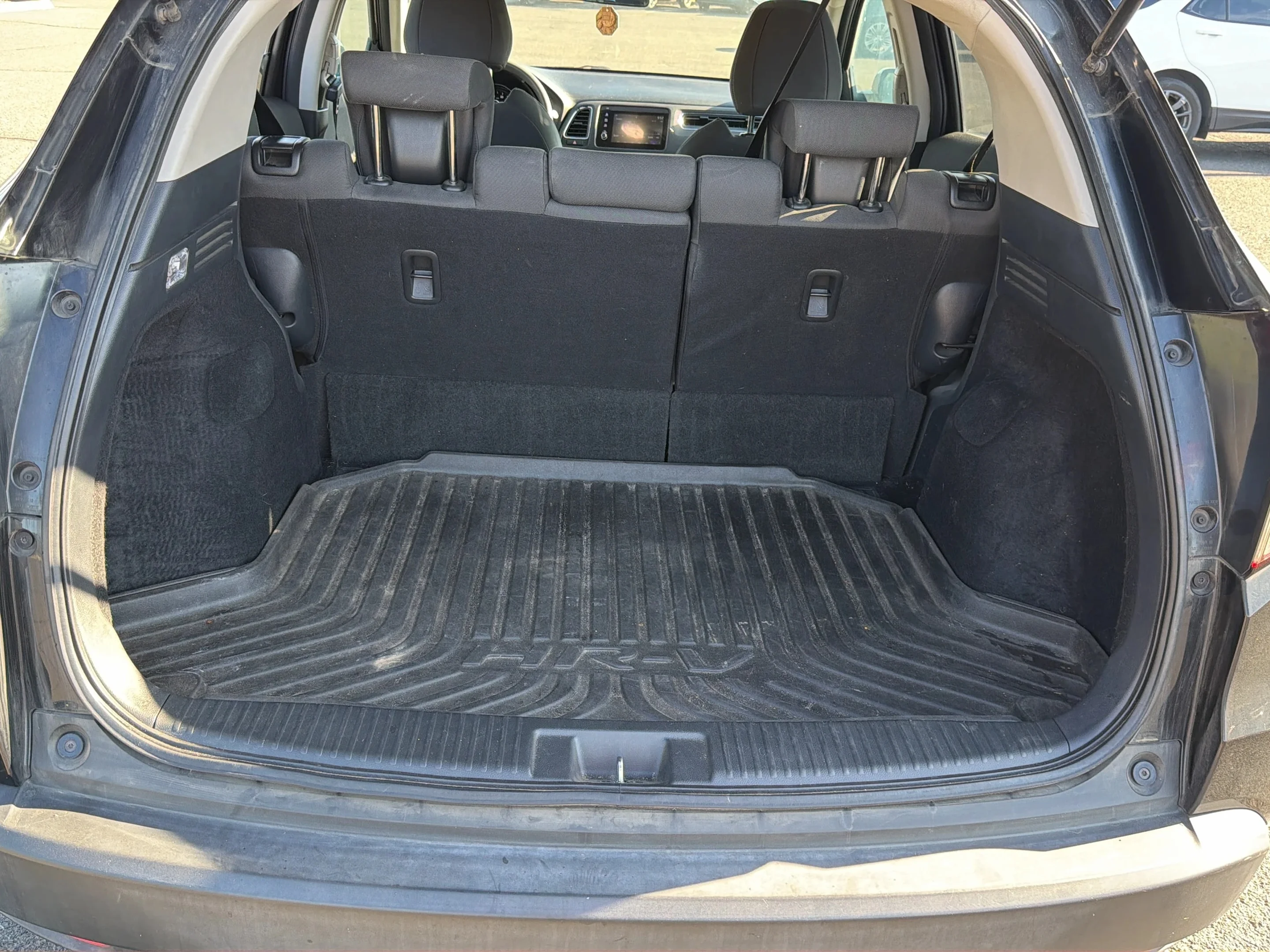 Used 2022 Crystal Black Pearl Honda EX image 9