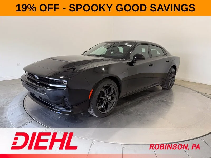 New 2026 Diamond Black Crystal Pearlcoat Dodge R/T image 3