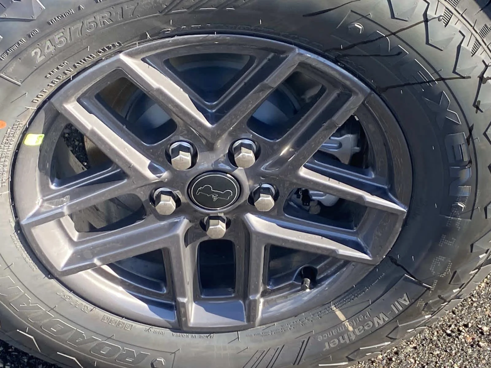 New 2026 Bright White Clear-Coat Exterior Paint Jeep Sport S image 6