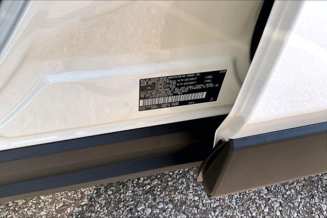 Used 2025 White Toyota XLE image 32