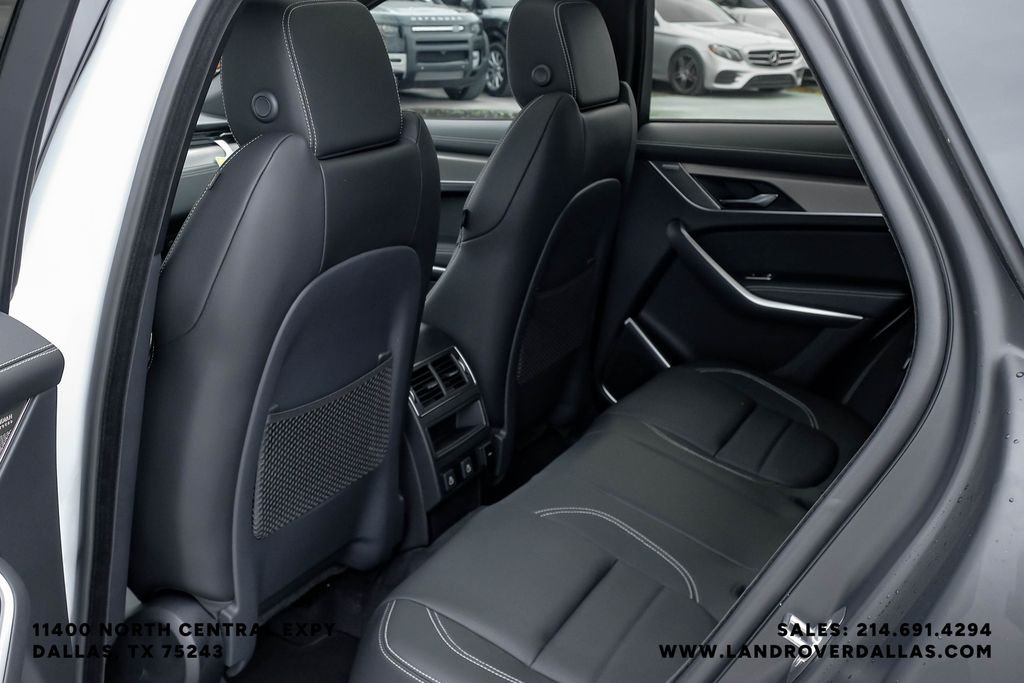 2026 Jaguar F-Pace R-Dynamic S - Photo 41
