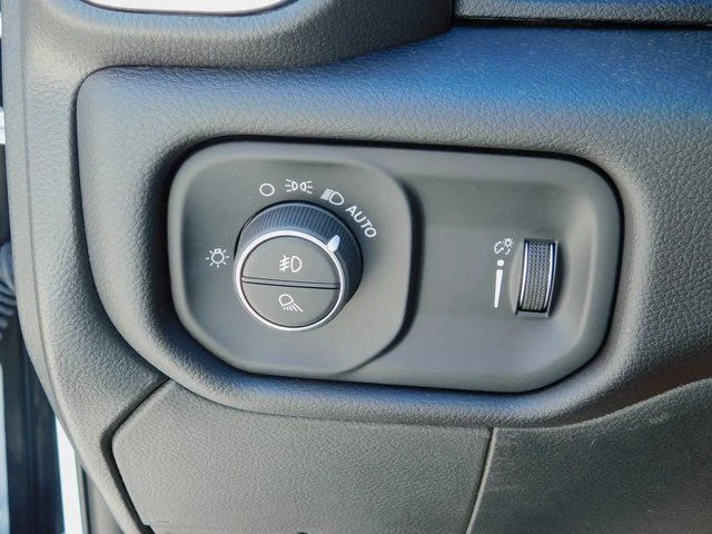 2026 RAM 3500 Big Horn - Photo 20