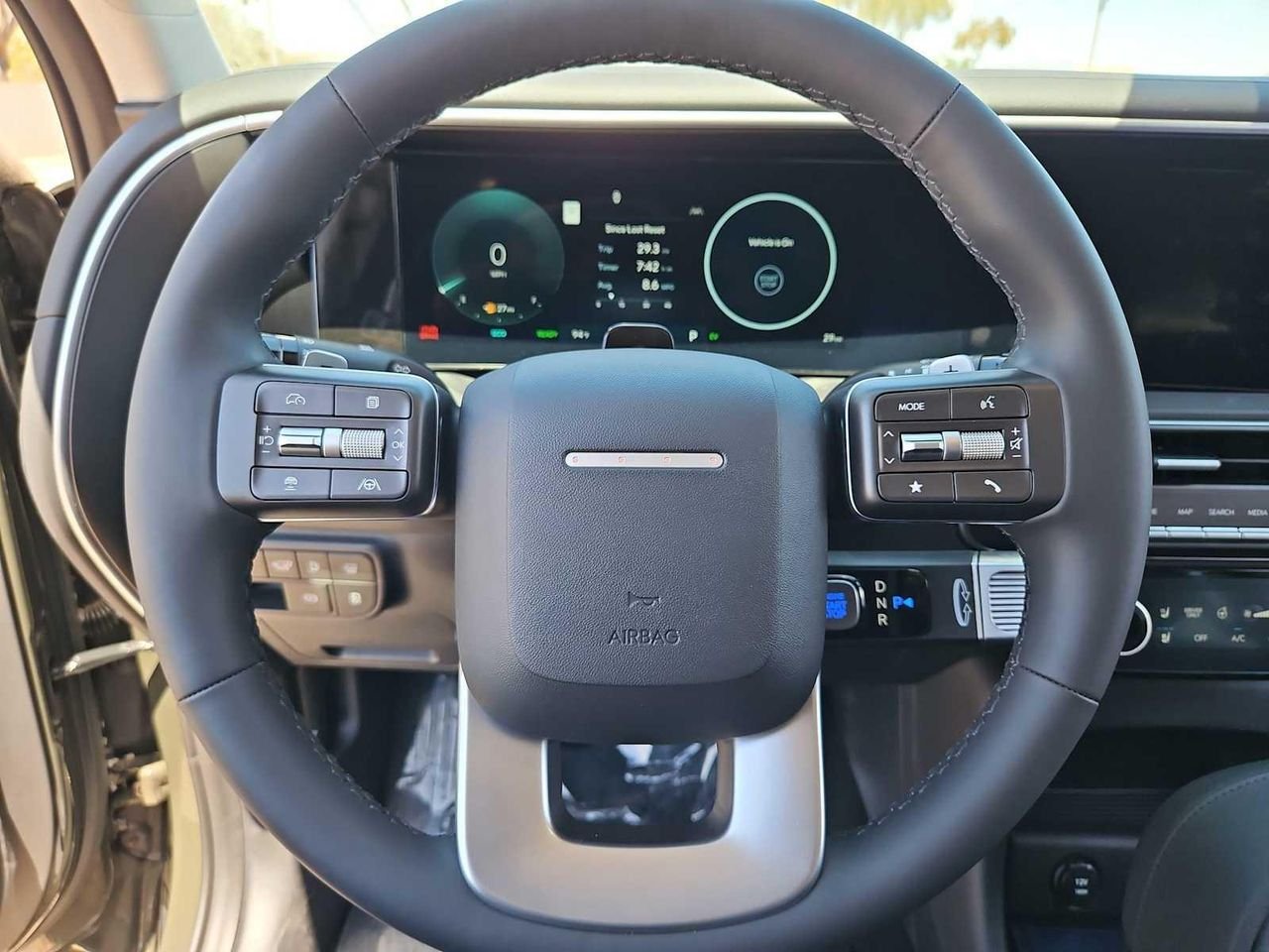 New 2026 Titan Charcoal Pearl Hyundai SEL Premium 7P image 22