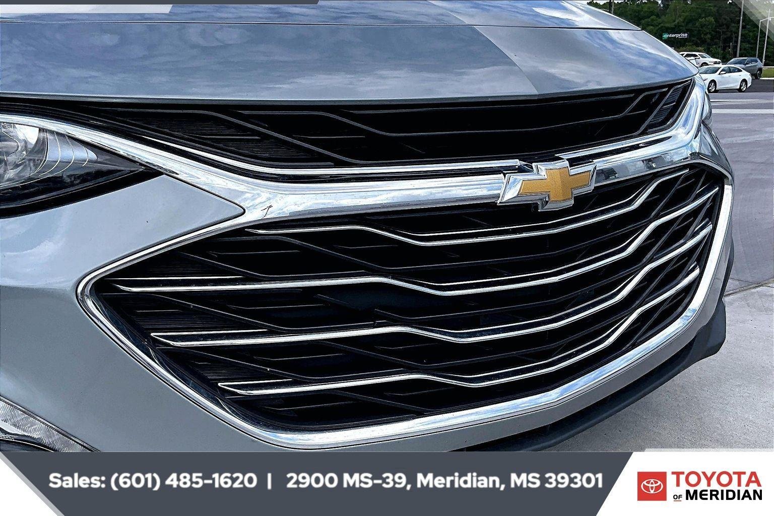 Used 2024 Sterling Gray Metallic Chevrolet LT image 21