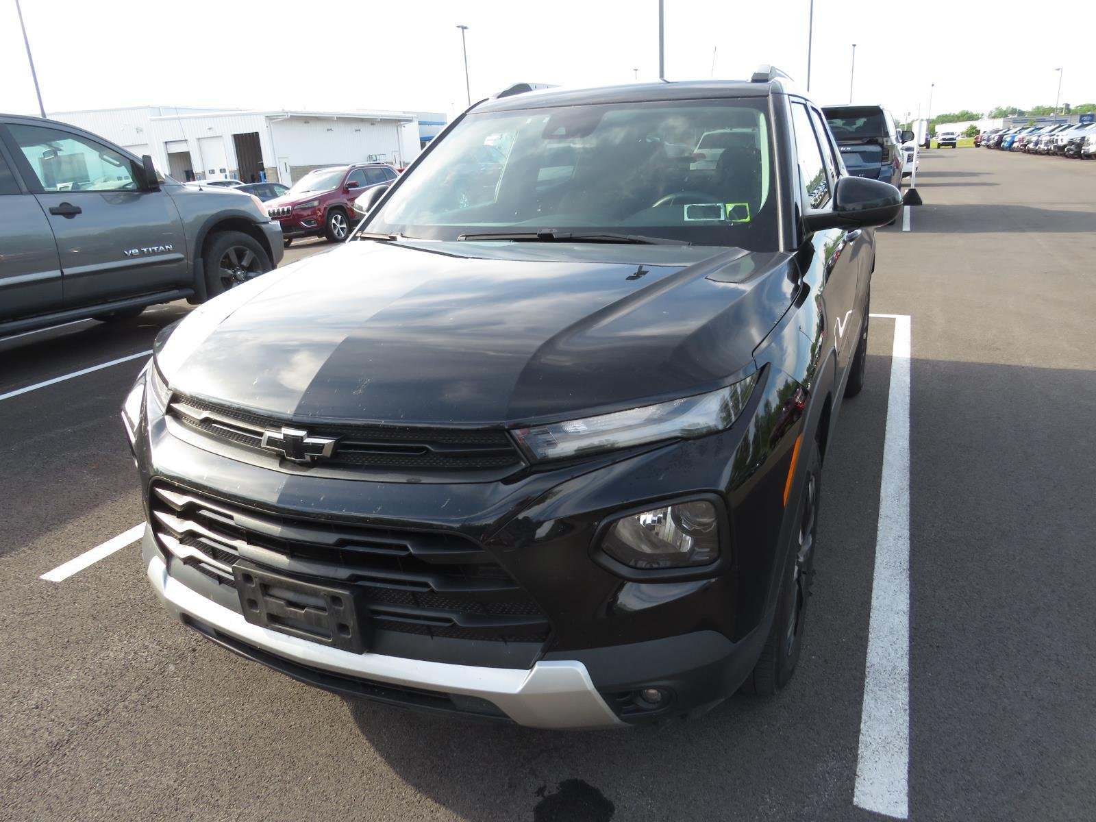 Used 2021  CHEVROLET TRUCK  image 16