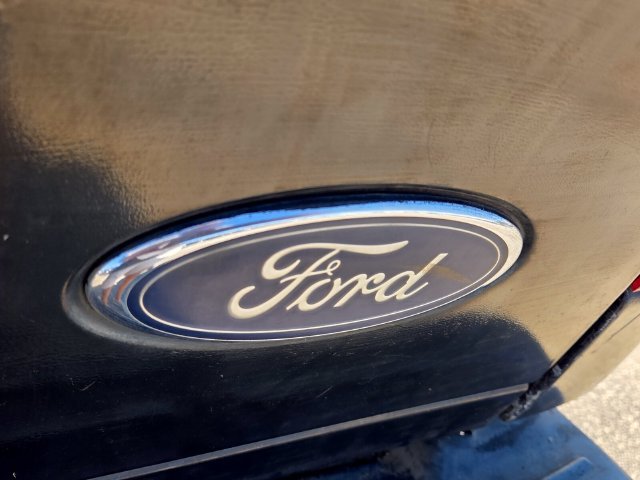 Used 2002 Black Ford XLT image 13