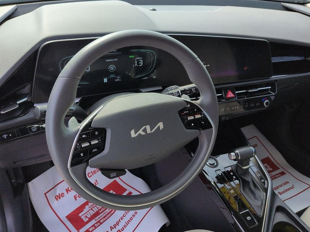 Certified Used 2025 Gray Kia EX image 9