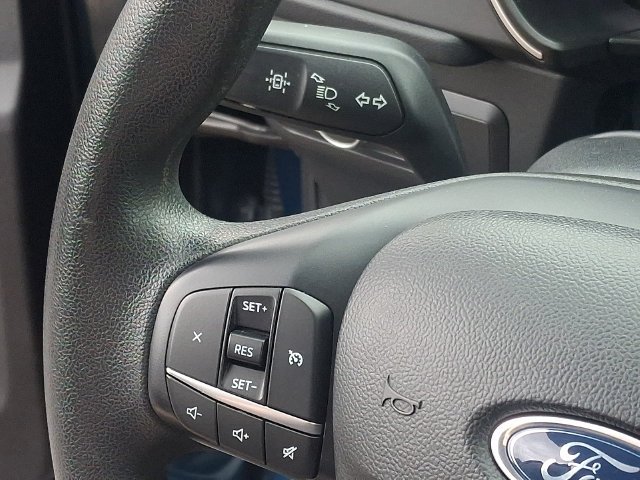 Used 2020 Green Ford SE image 20