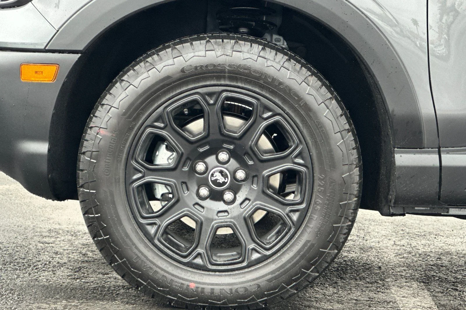 New 2025 Carbonized Gray Metallic Ford Badlands® image 24