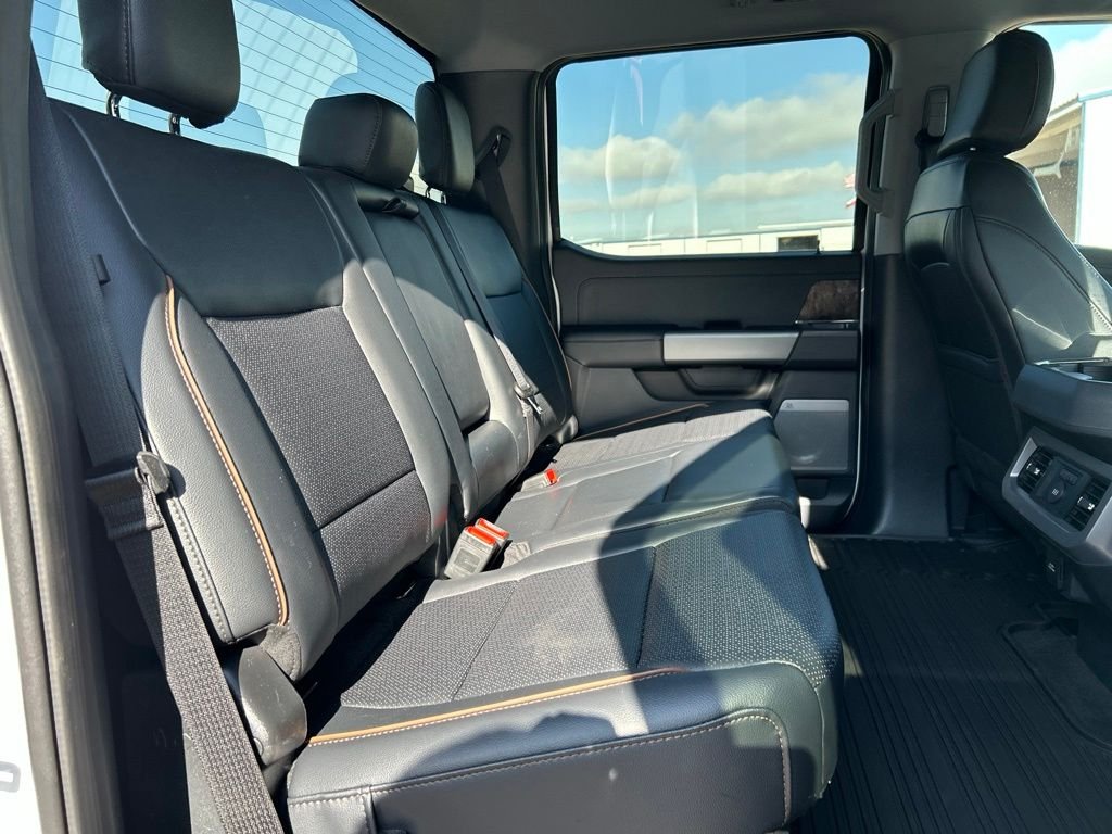 New 2026 Oxford White Ford Lariat image 44