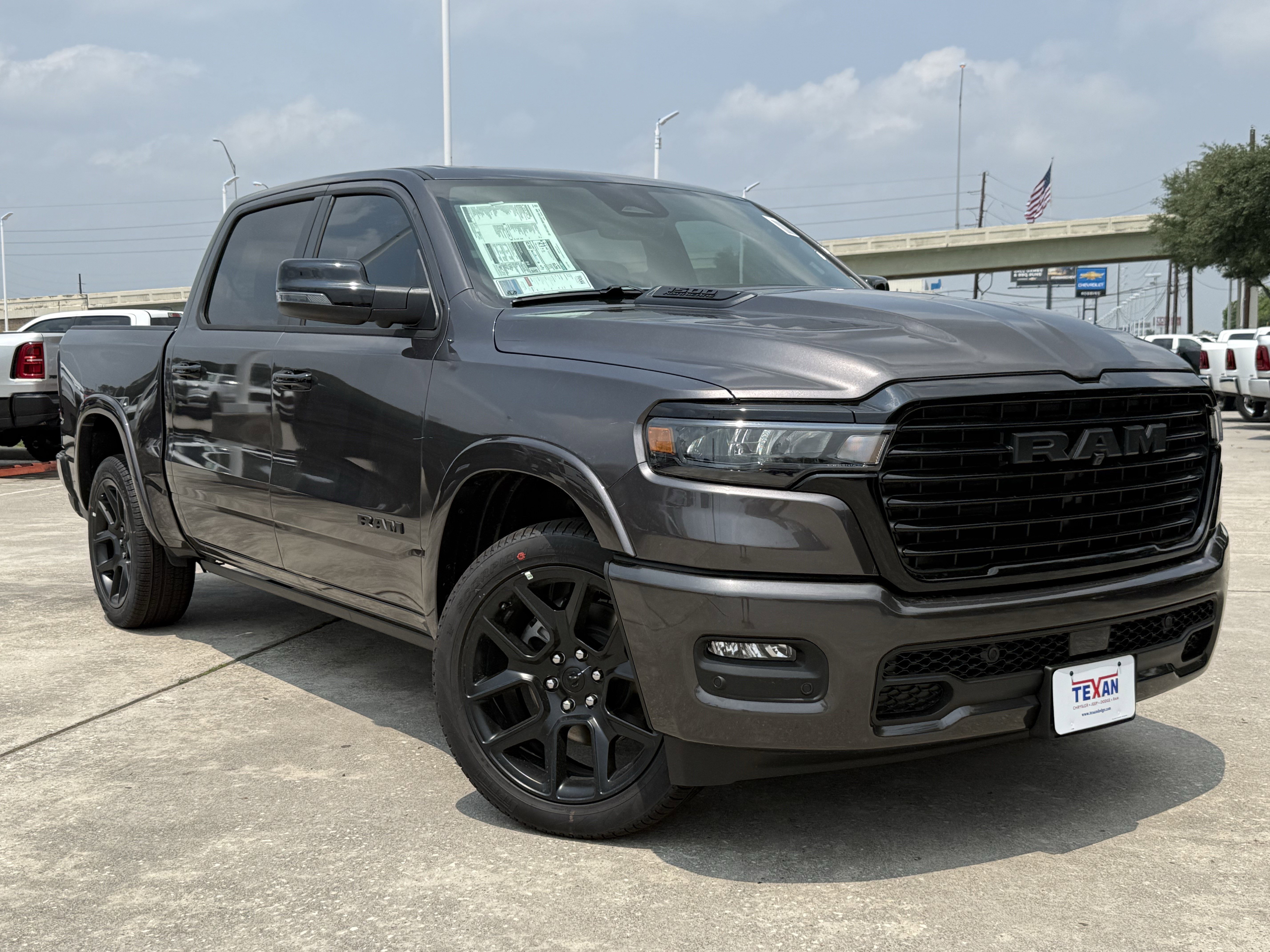 New 2026 Granite Crystal Metallic Clear-Coat Exterior Paint RAM Laramie image 2
