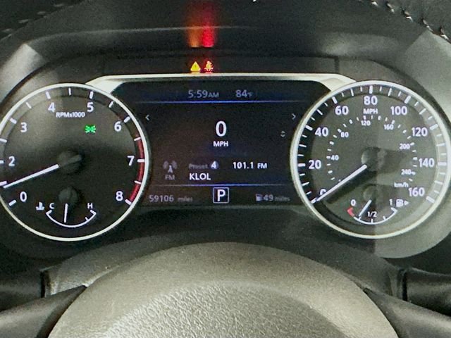 3N1AB8DV4LY241236